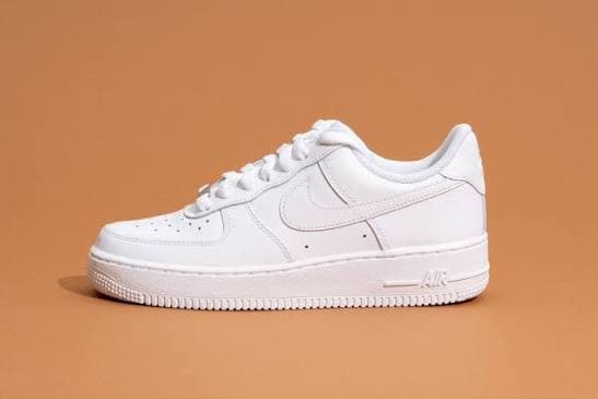 روش‌های شستن کتونی سفید | راهنمای کامل تمیز کردن بدون آسیب